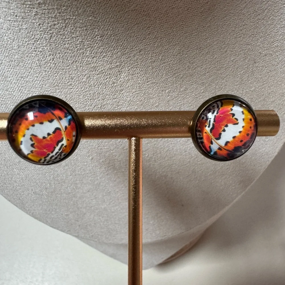 🦋 Dew Drop Monarch Stud Earrings ⭐️3 for $20⭐️